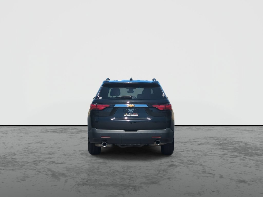 Used 2023 Chevrolet Traverse LT FWD image 7