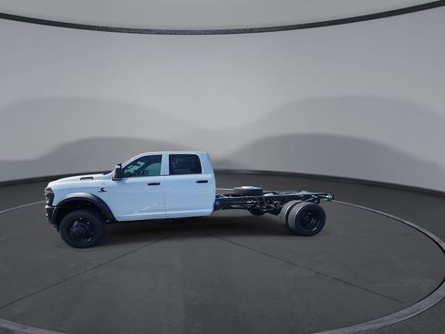 New 2026 RAM 5500 Tradesman AWD/4WD image 5
