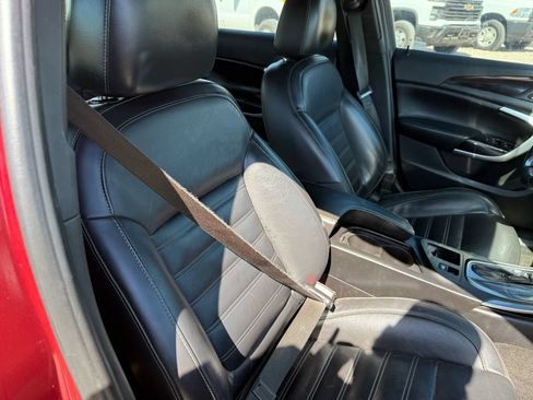Used 2016 Buick Regal GS AWD/4WD image 15