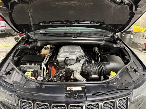 Used 2018 Jeep Grand Cherokee Trackhawk image 20