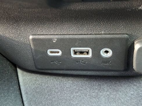 Used 2021 Chevrolet Malibu LS FWD image 17