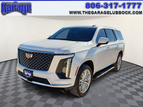Used 2025 Cadillac Escalade Premium Luxury image 1