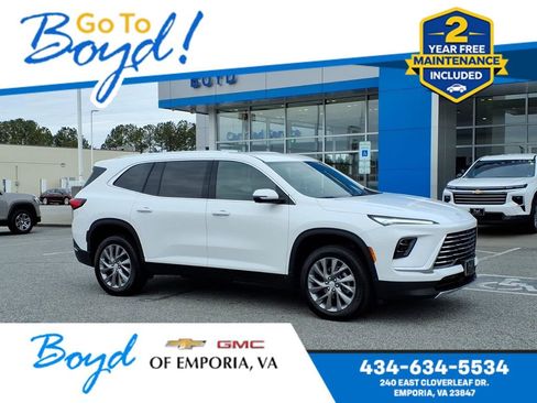 Used 2025 Buick Enclave Preferred image 1