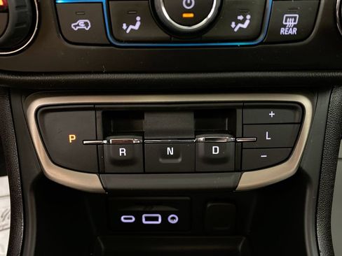 Used 2023 GMC Terrain Denali w/ Denali Premium Package AWD/4WD image 20