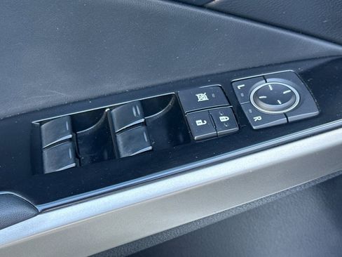 Used 2014 Lexus IS 250 w/ Navigation Package RWD image 13