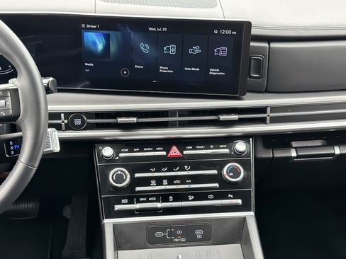 Used 2025 Hyundai Santa Fe SE w/ Tow & Go Package FWD image 11