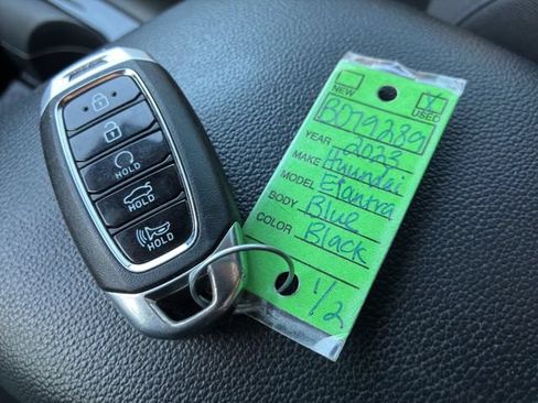 Used 2023 Hyundai Elantra Blue FWD image 21