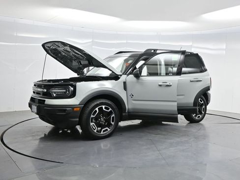 Used 2022 Ford Bronco Sport Outer Banks w/ Tech Package AWD/4WD image 40