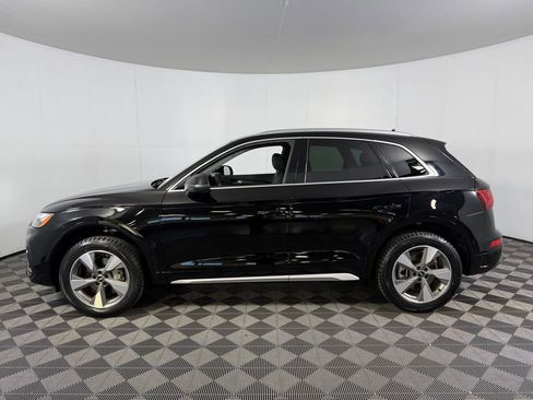 Used 2023 Audi Q5 2.0T Premium Plus w/ Premium Plus Package AWD/4WD image 9