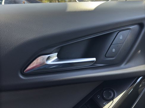 New 2026 Chevrolet Equinox LT image 26