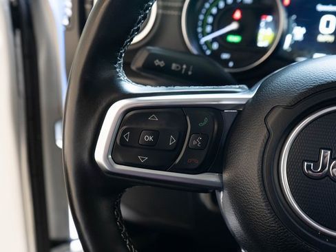 Used 2022 Jeep Wrangler Unlimited Sahara w/ Cold Weather Group image 24