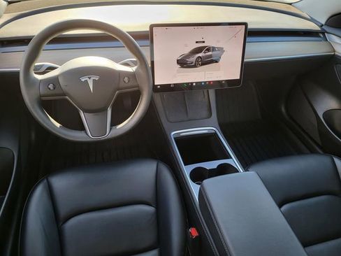 Used 2023 Tesla Model 3 Standard Range image 15