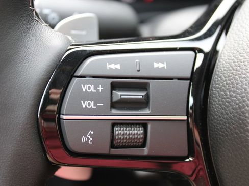 New 2025 Acura ADX Base image 25