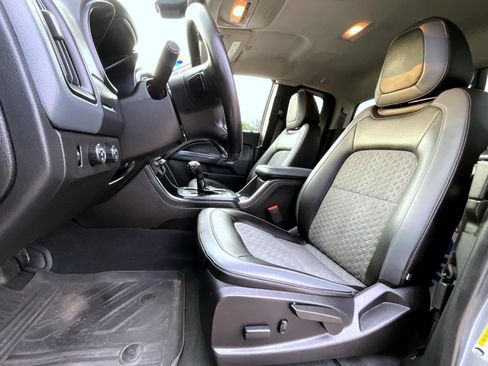 Used 2020 Chevrolet Colorado Z71 AWD/4WD image 11