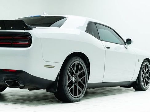 Used 2019 Dodge Challenger R/T Scat Pack w/ Shaker Package image 13