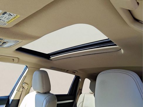 Used 2014 Toyota Highlander XLE image 15