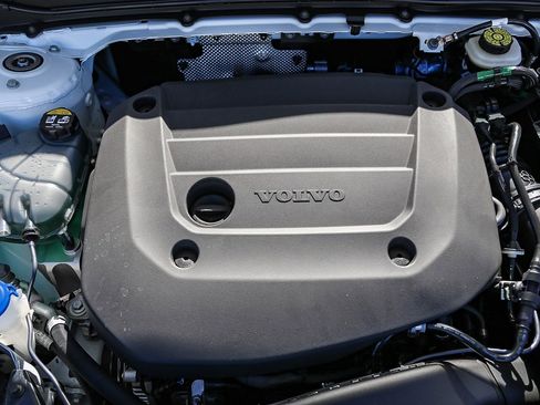 New 2026 Volvo XC40 B5 Core AWD/4WD image 26