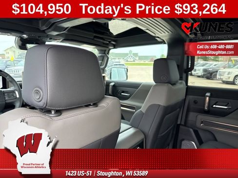 New 2025 GMC Hummer EV 2X w/ LPO, Dark Essentials Package AWD/4WD image 49