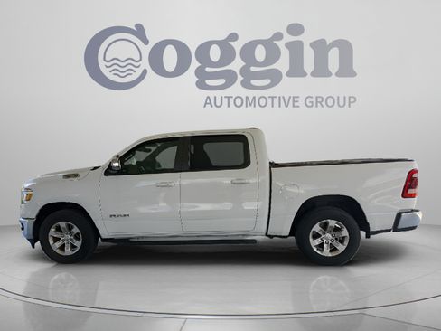 Used 2023 RAM 1500 Laramie AWD/4WD image 2