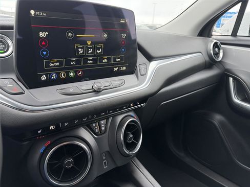 Used 2023 Chevrolet Blazer LT w/ Convenience Package image 23