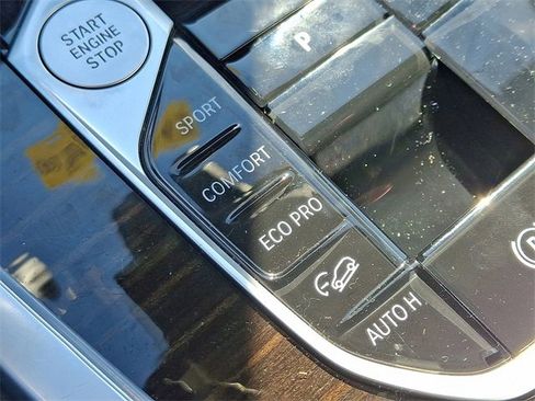 Used 2025 BMW X7 xDrive40i image 26