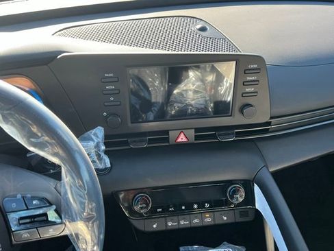New 2026 Hyundai Elantra SEL Sport Premium FWD image 16