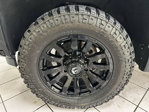 Used 2024 GMC Sierra 2500 AT4 w/ AT4 Premium Plus Package AWD/4WD image 20