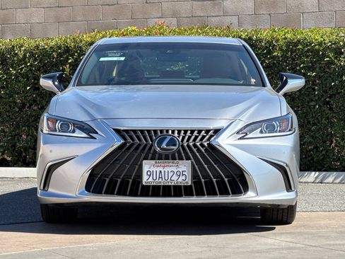 Used 2025 Lexus ES 350 w/ Premium Package FWD image 10