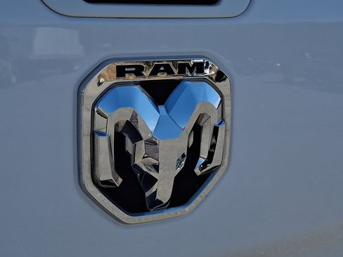 Used 2020 RAM 1500 Big Horn AWD/4WD image 29