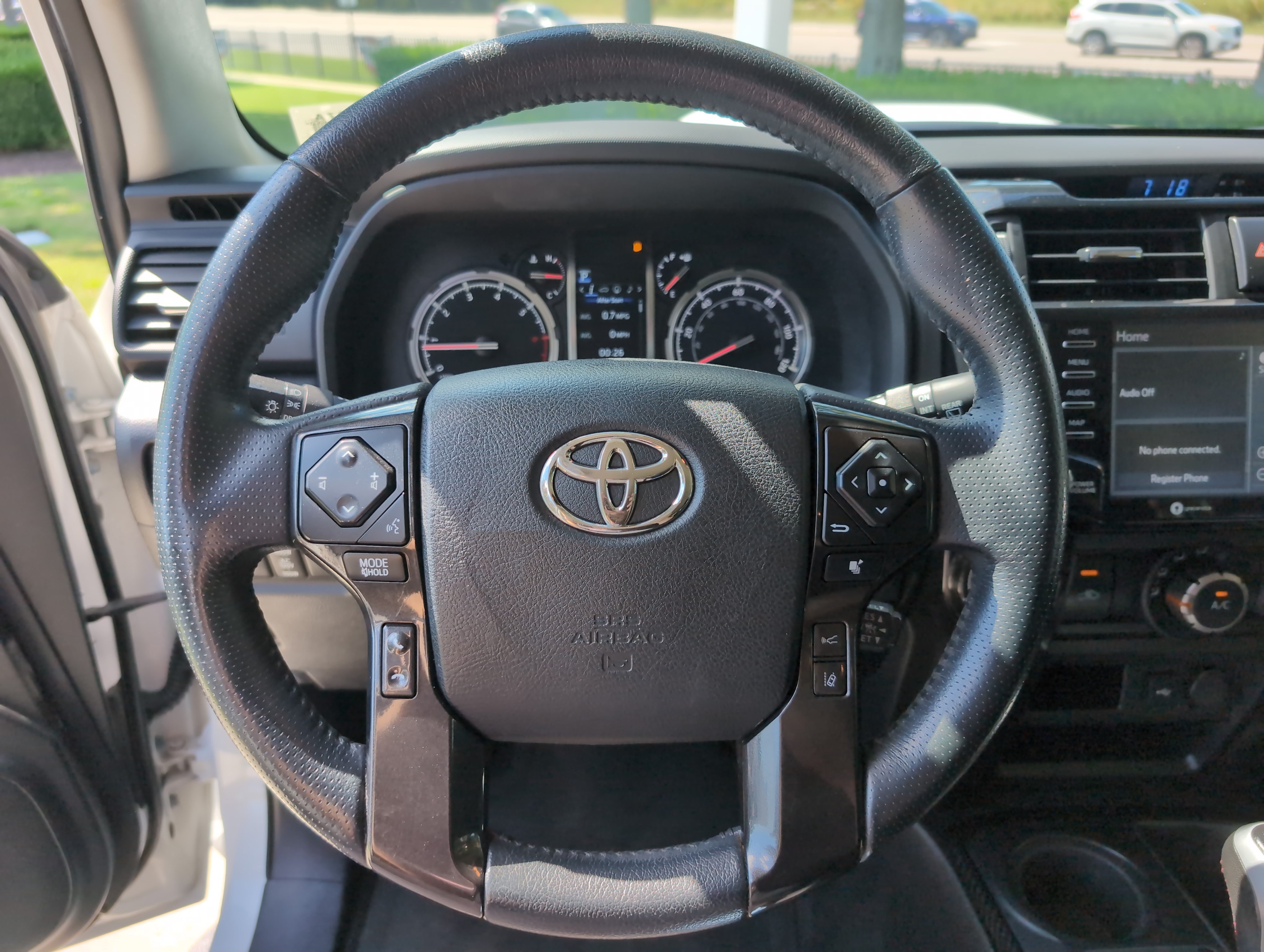 Used 2020 Toyota 4Runner TRD Off-Road AWD/4WD image 18
