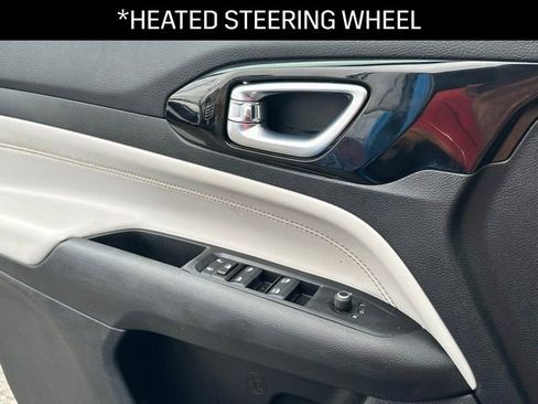 Used 2022 Jeep Compass Limited w/ Mopar Graphics Package image 12