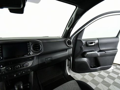 Used 2023 Toyota Tacoma TRD Off-Road image 20