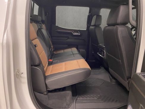 Used 2024 Chevrolet Silverado 1500 High Country w/ Technology Package image 22