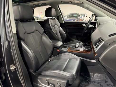 Used 2018 Audi Q5 2.0T Premium Plus w/ Premium Plus Package AWD/4WD image 49