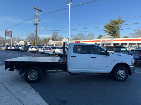 Used 2024 RAM 3500 SLT w/ Quick Order Package 2YG SLT image 9