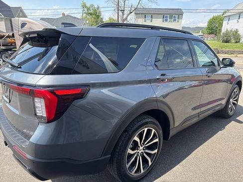 New 2026 Ford Explorer ST-Line AWD/4WD image 6