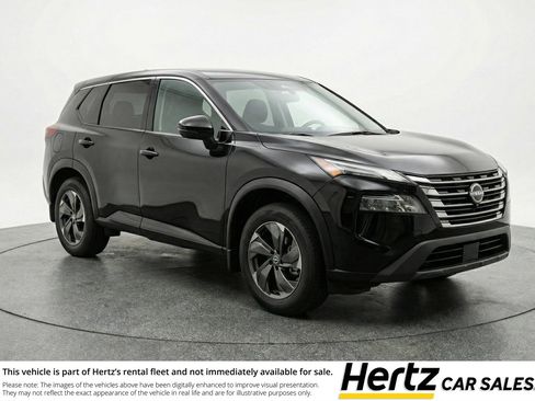 Used 2025 Nissan Rogue SV AWD/4WD image 1
