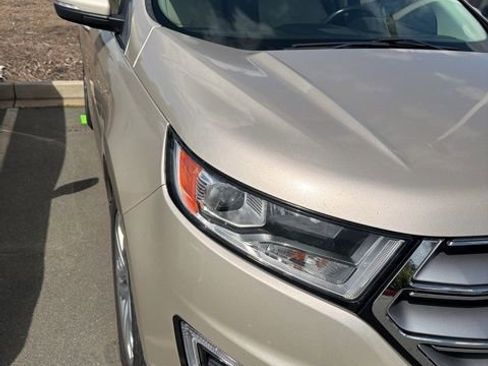 Used 2018 Ford Edge Titanium w/ Technology Package AWD/4WD image 4
