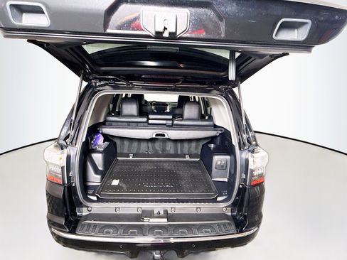 Certified 2022 Toyota 4Runner Limited image 24