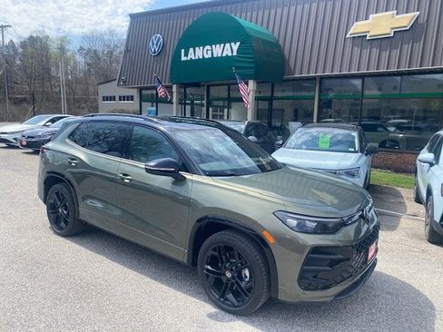 New 2026 Volkswagen Tiguan SE R-Line AWD/4WD image 1