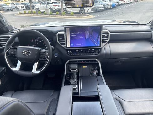 Used 2023 Toyota Tundra Platinum AWD/4WD image 29