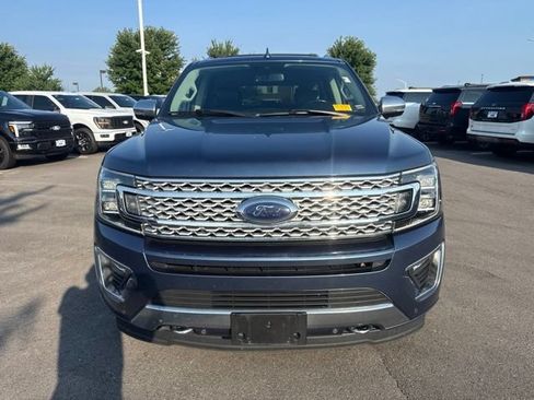 Used 2019 Ford Expedition Platinum AWD/4WD image 2