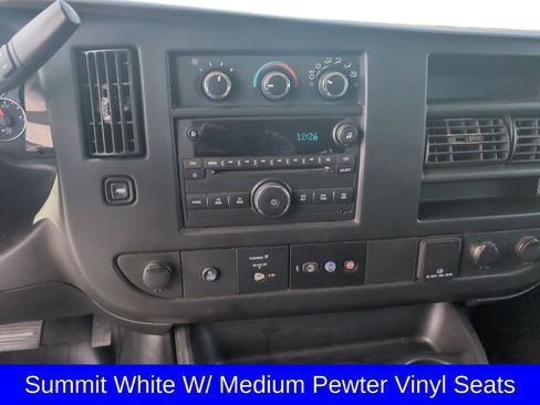 Used 2017 Chevrolet Express 3500 LS image 8