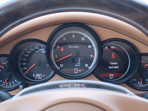 Used 2014 Porsche Panamera Turbo image 33