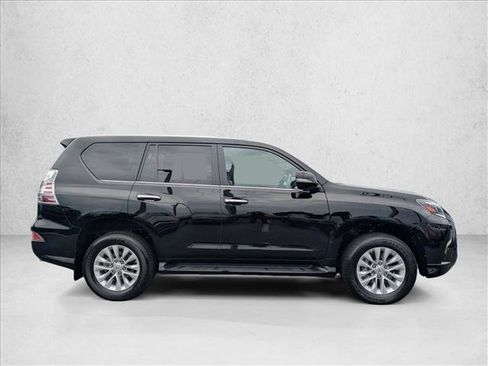 Used 2021 Lexus GX 460 Premium w/ Premium Plus Package image 4