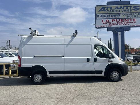 Used 2020 RAM ProMaster 2500 FWD image 2