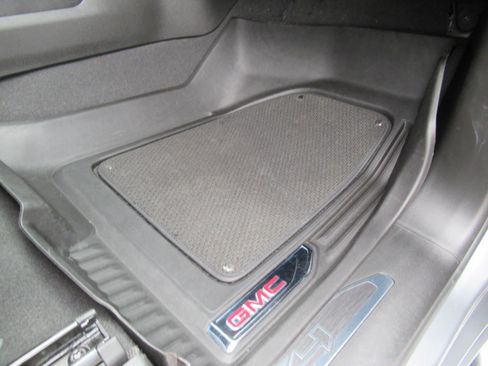 Used 2024 GMC Sierra 1500 AT4 AWD/4WD image 31