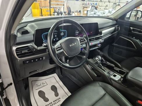 Used 2025 Kia Telluride S AWD/4WD image 10