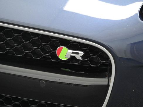 Used 2015 Jaguar F-TYPE R RWD image 8