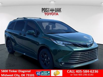 New 2025 Toyota Sienna XLE Woodland Edition